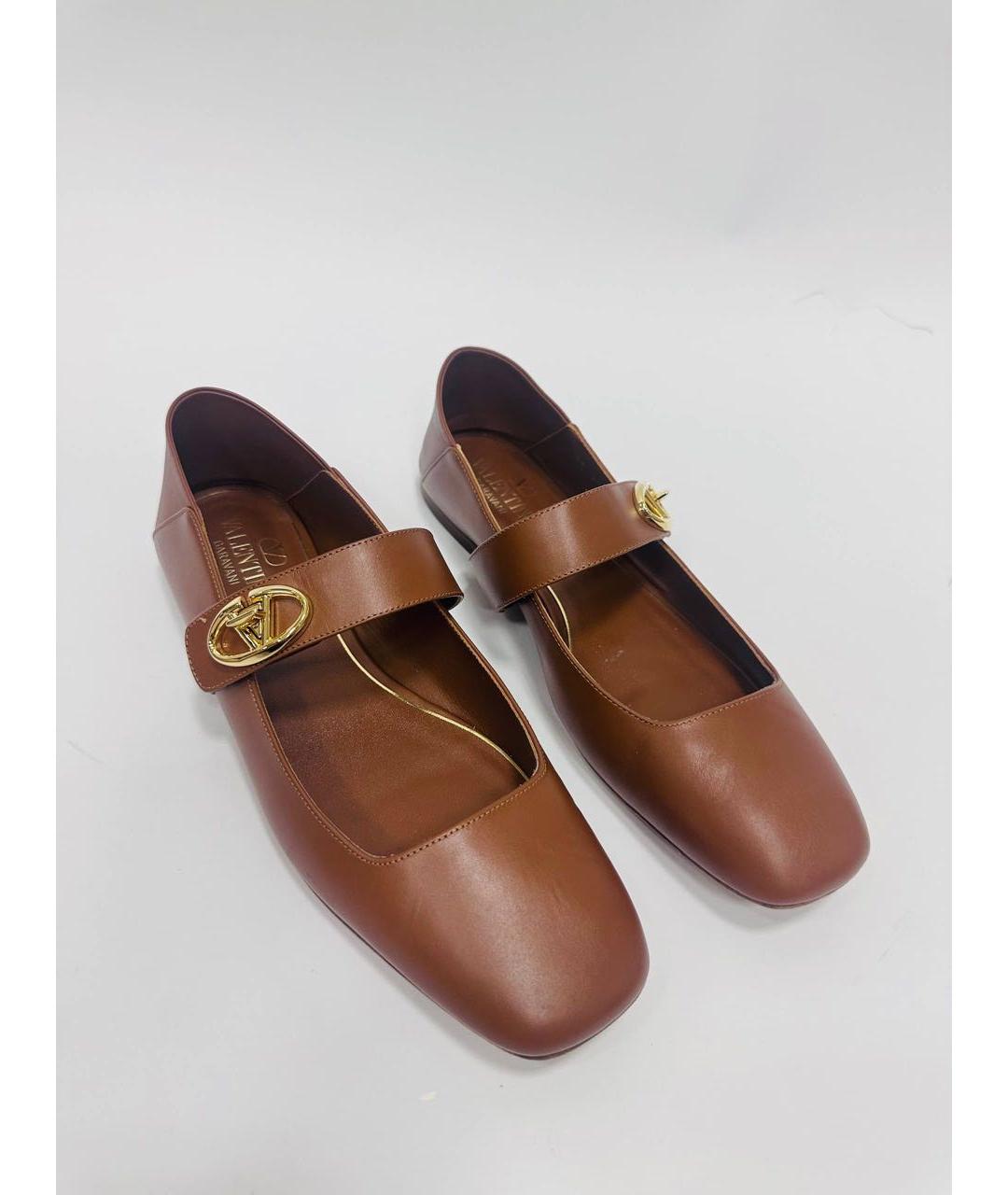 VALENTINO Коричневые кожаные балетки, фото 2