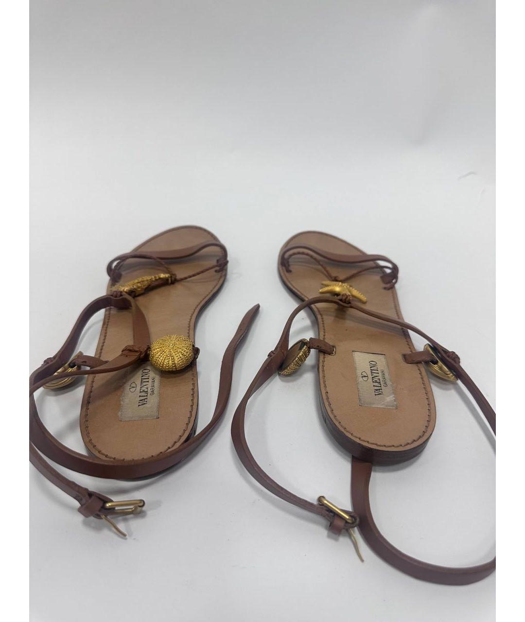 VALENTINO Коричневые кожаные босоножки, фото 3