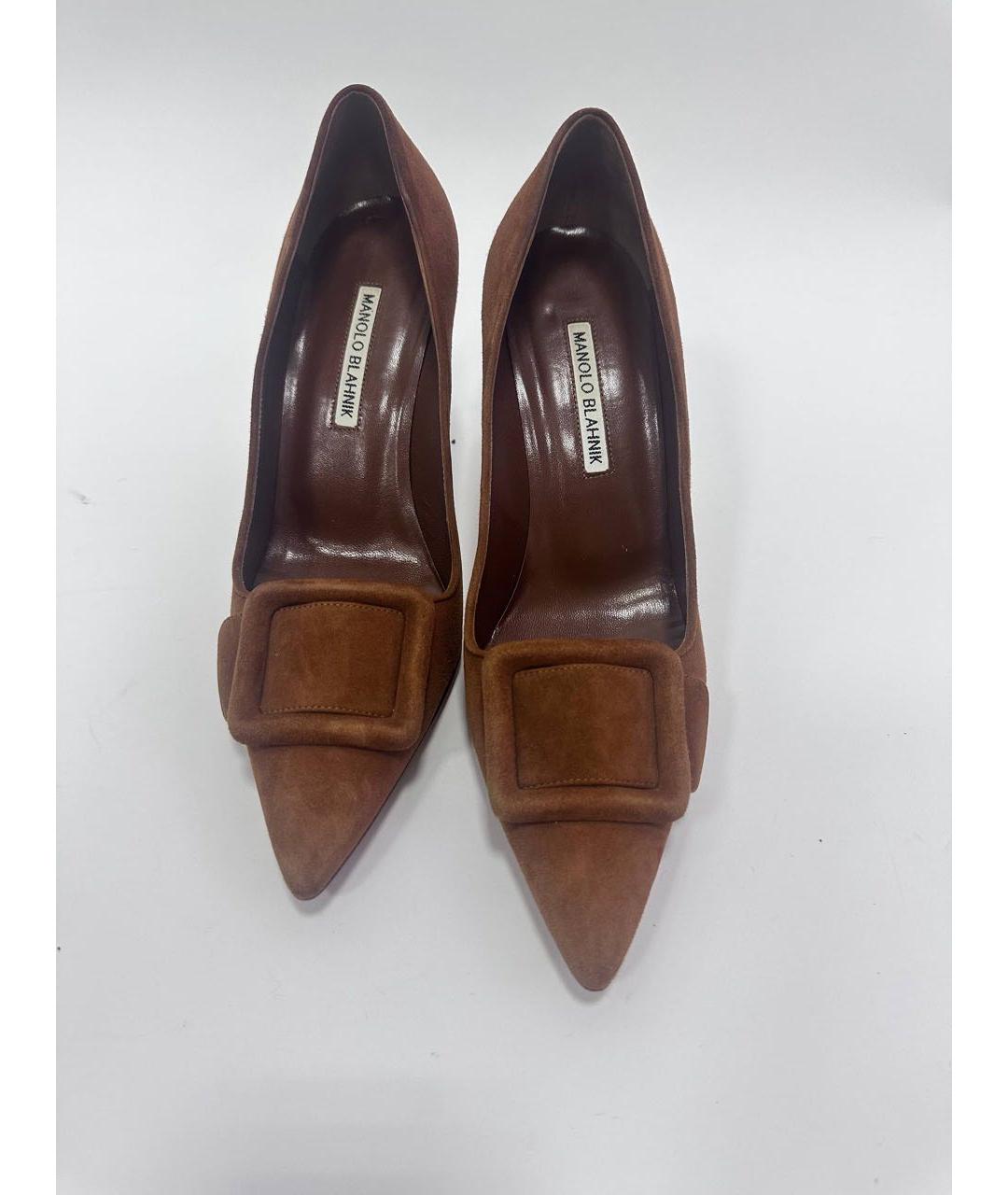 MANOLO BLAHNIK Коричневые замшевые туфли, фото 2