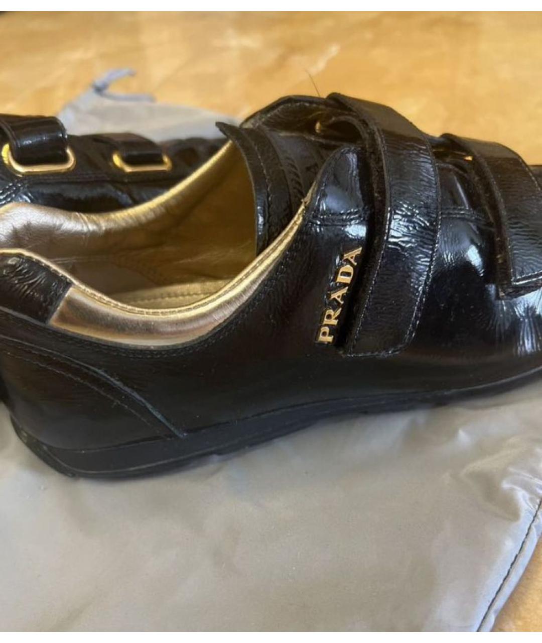 PRADA Черные кеды из лакированной кожи, фото 4