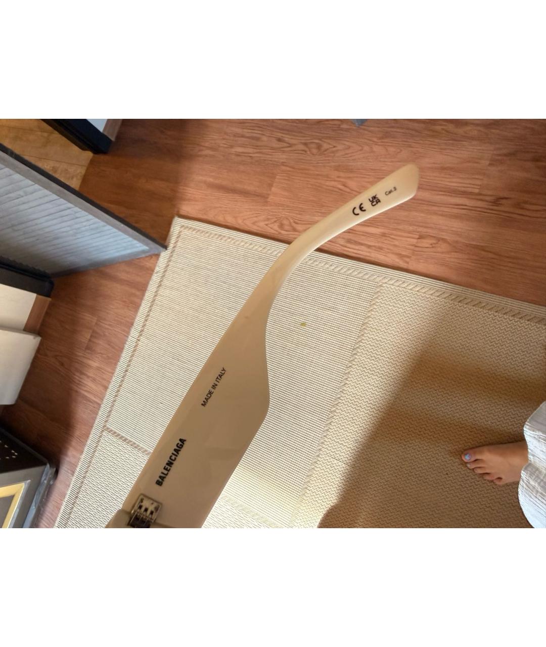 BALENCIAGA Белые пластиковые солнцезащитные очки, фото 5