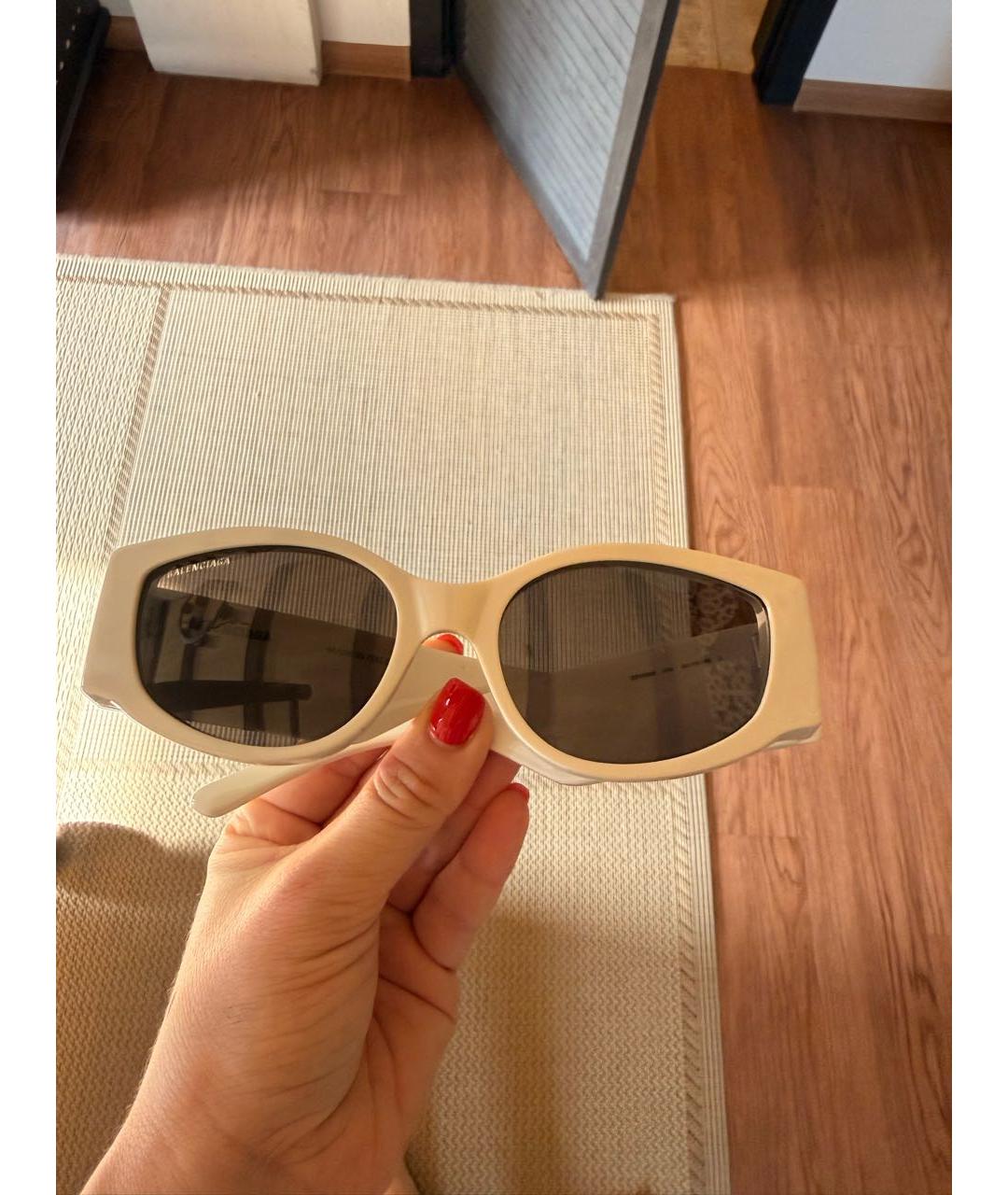 BALENCIAGA Белые пластиковые солнцезащитные очки, фото 9