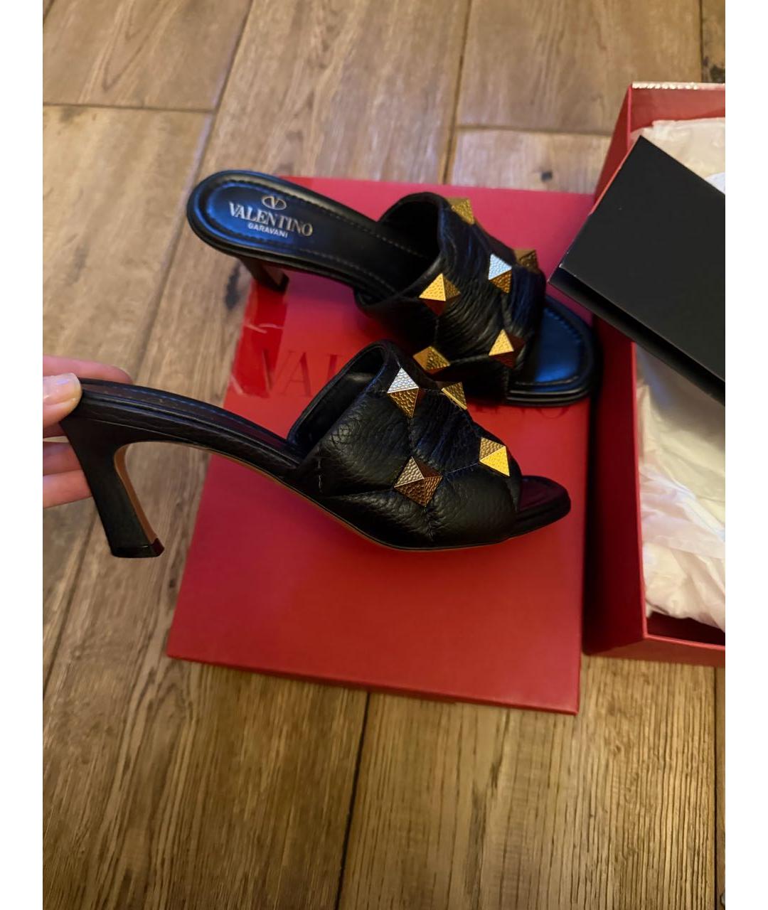 VALENTINO Черные кожаные мюли, фото 5