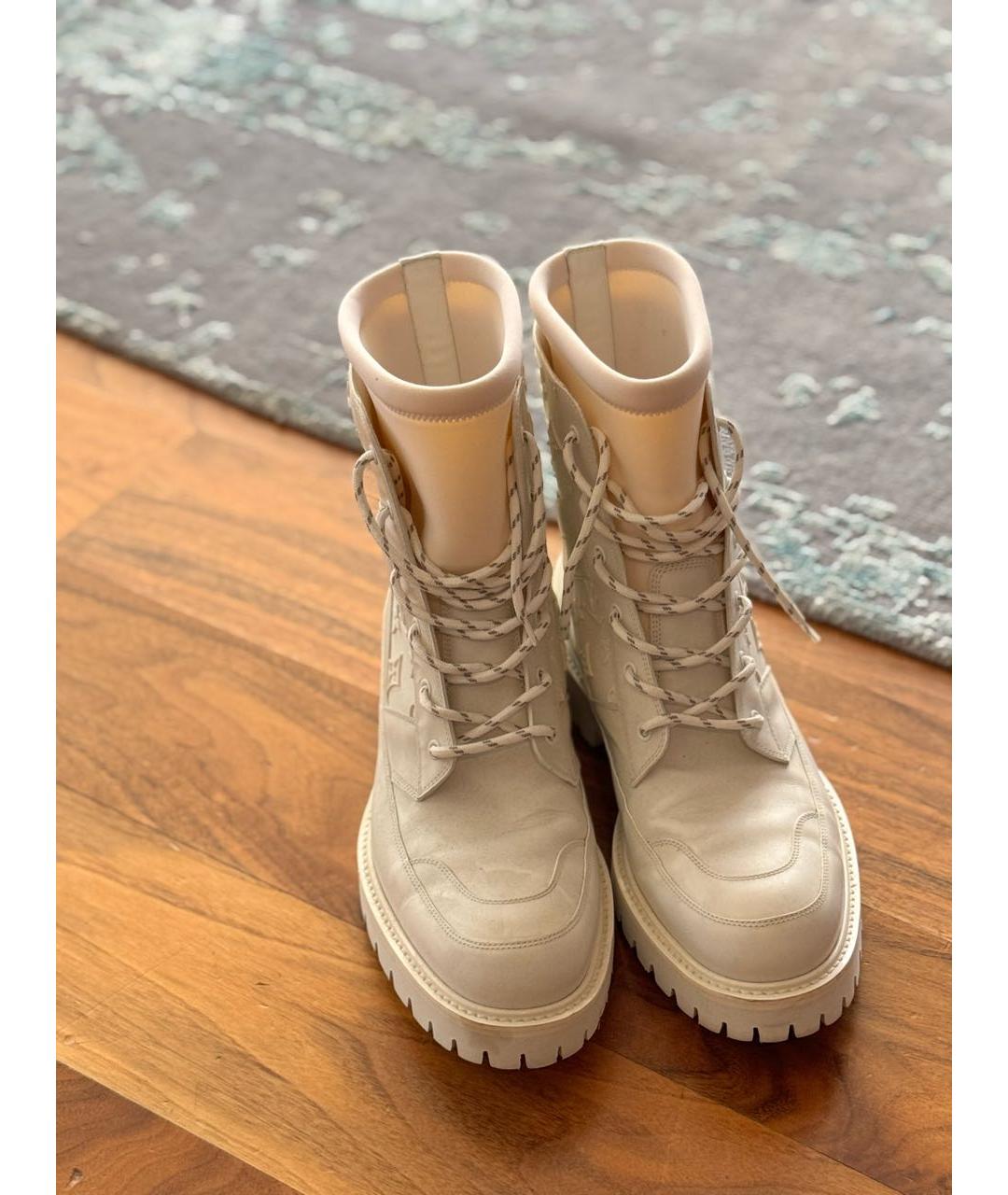 LOUIS VUITTON Бежевые резиновые ботинки, фото 2