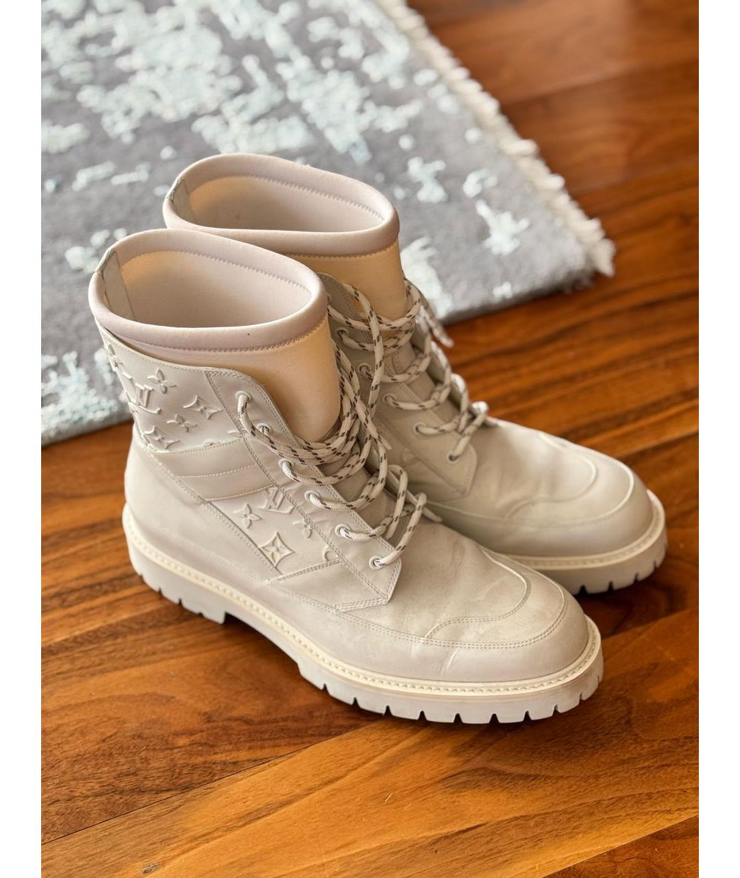 LOUIS VUITTON Бежевые резиновые ботинки, фото 3