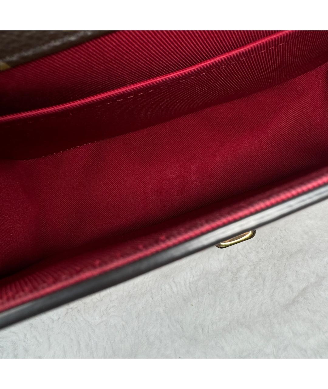 LOUIS VUITTON Красная сумка через плечо из лакированной кожи, фото 6