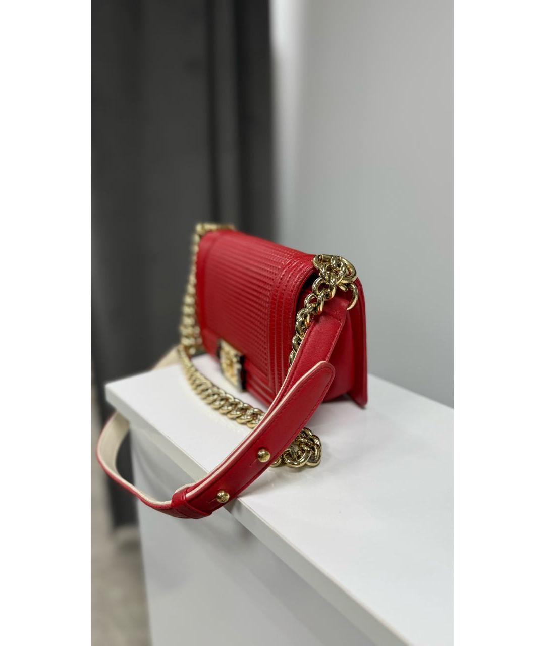 CHANEL Красная кожаная сумка через плечо, фото 2