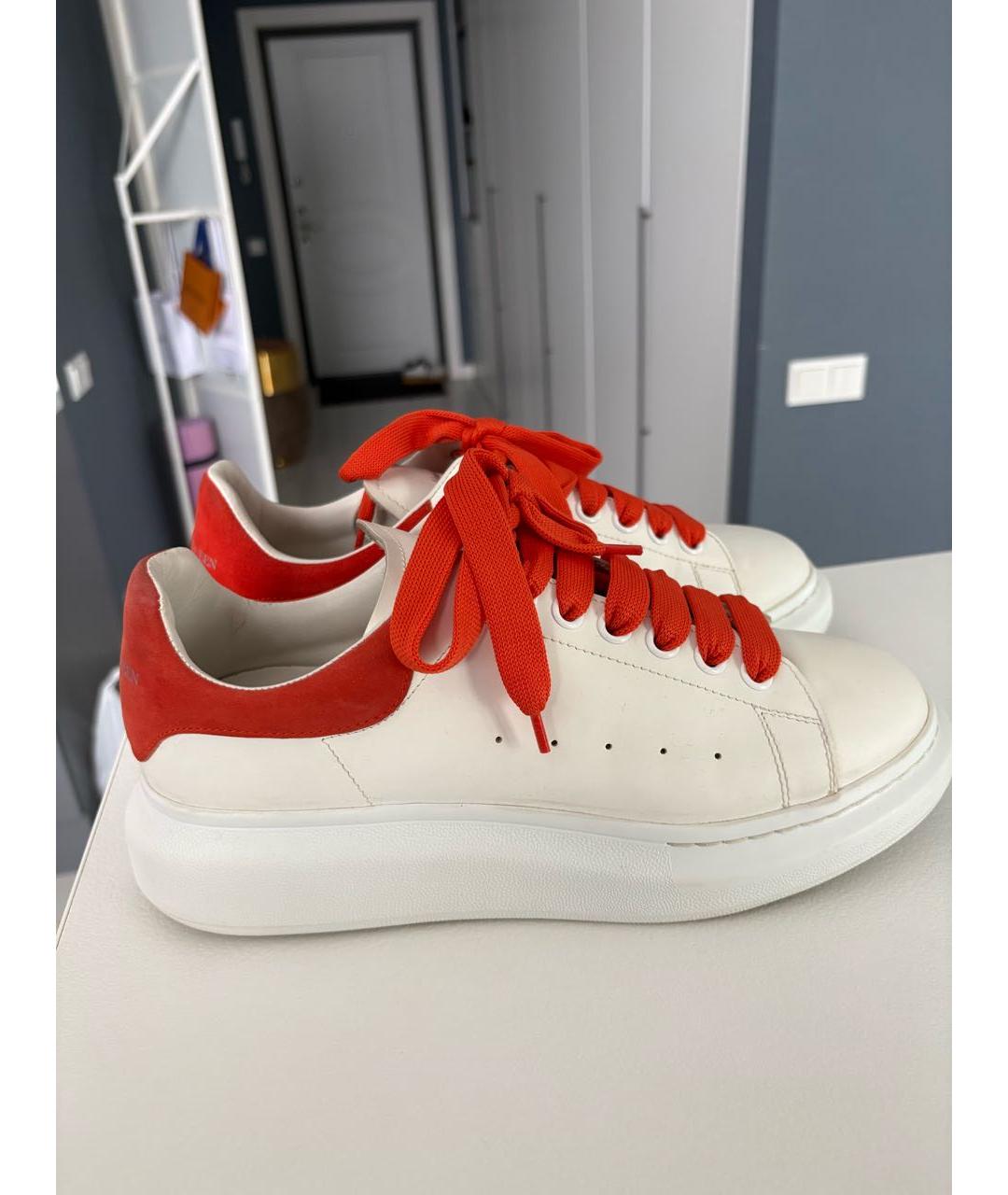 ALEXANDER MCQUEEN Белые кожаные низкие кроссовки / кеды, фото 5