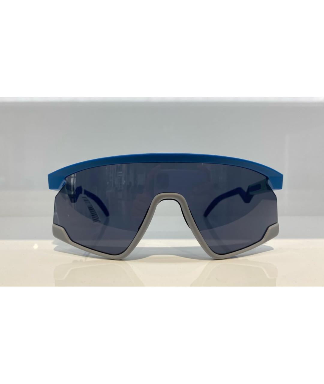 OAKLEY Бирюзовые пластиковые солнцезащитные очки, фото 3