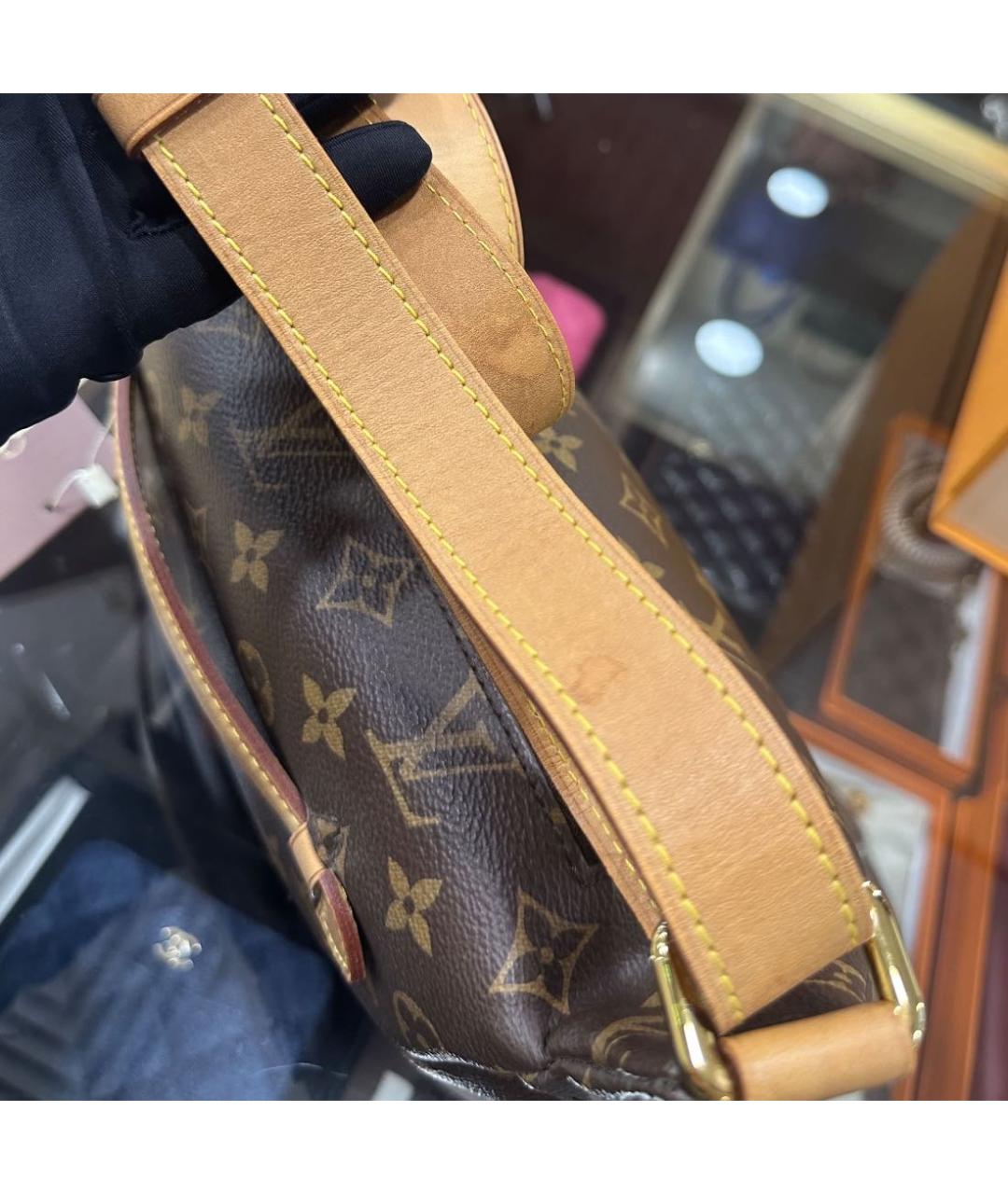 LOUIS VUITTON Коричневая поясная сумка, фото 5