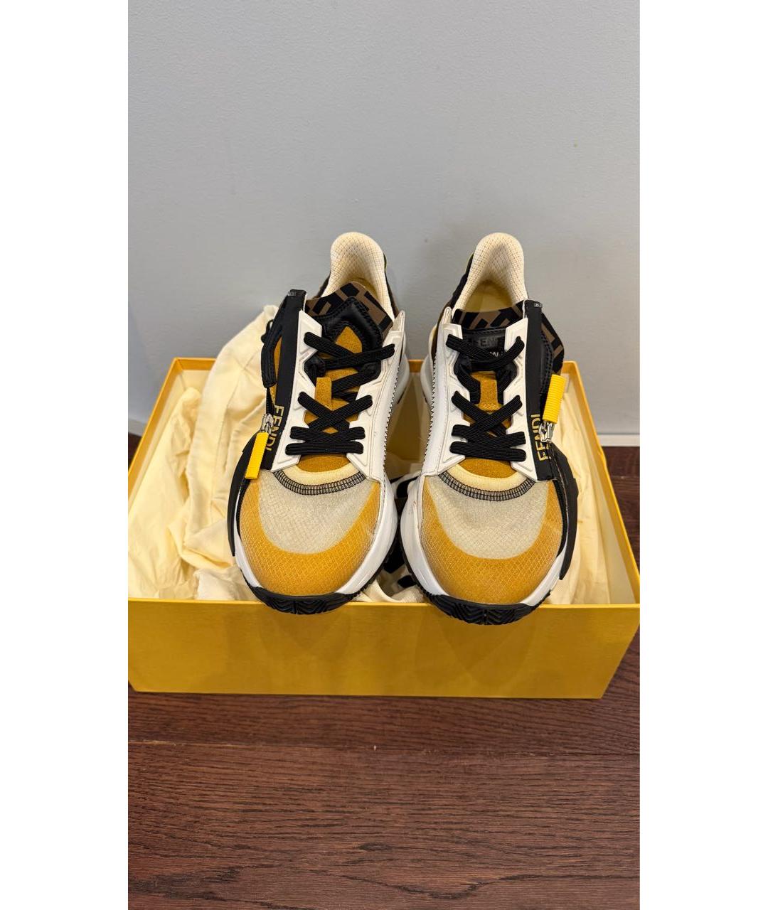 FENDI Желтые замшевые кроссовки, фото 3