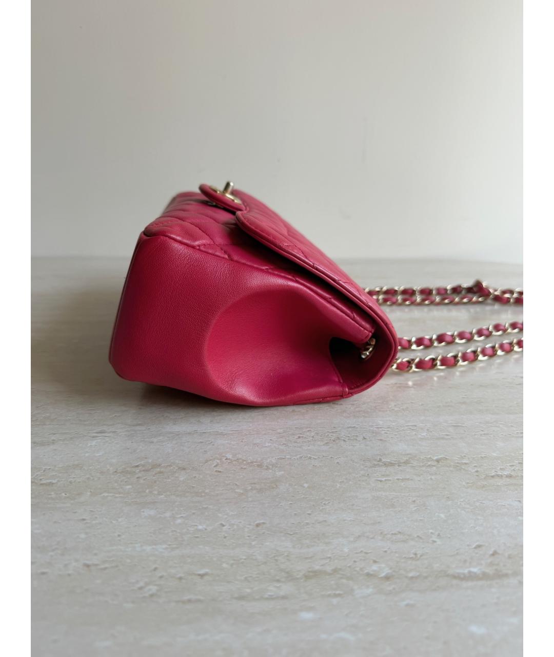 CHANEL Красная кожаная сумка через плечо, фото 3
