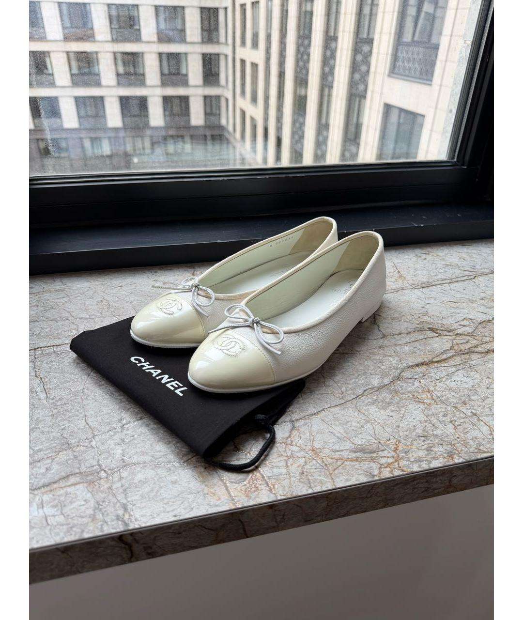 CHANEL Белые кожаные балетки, фото 6