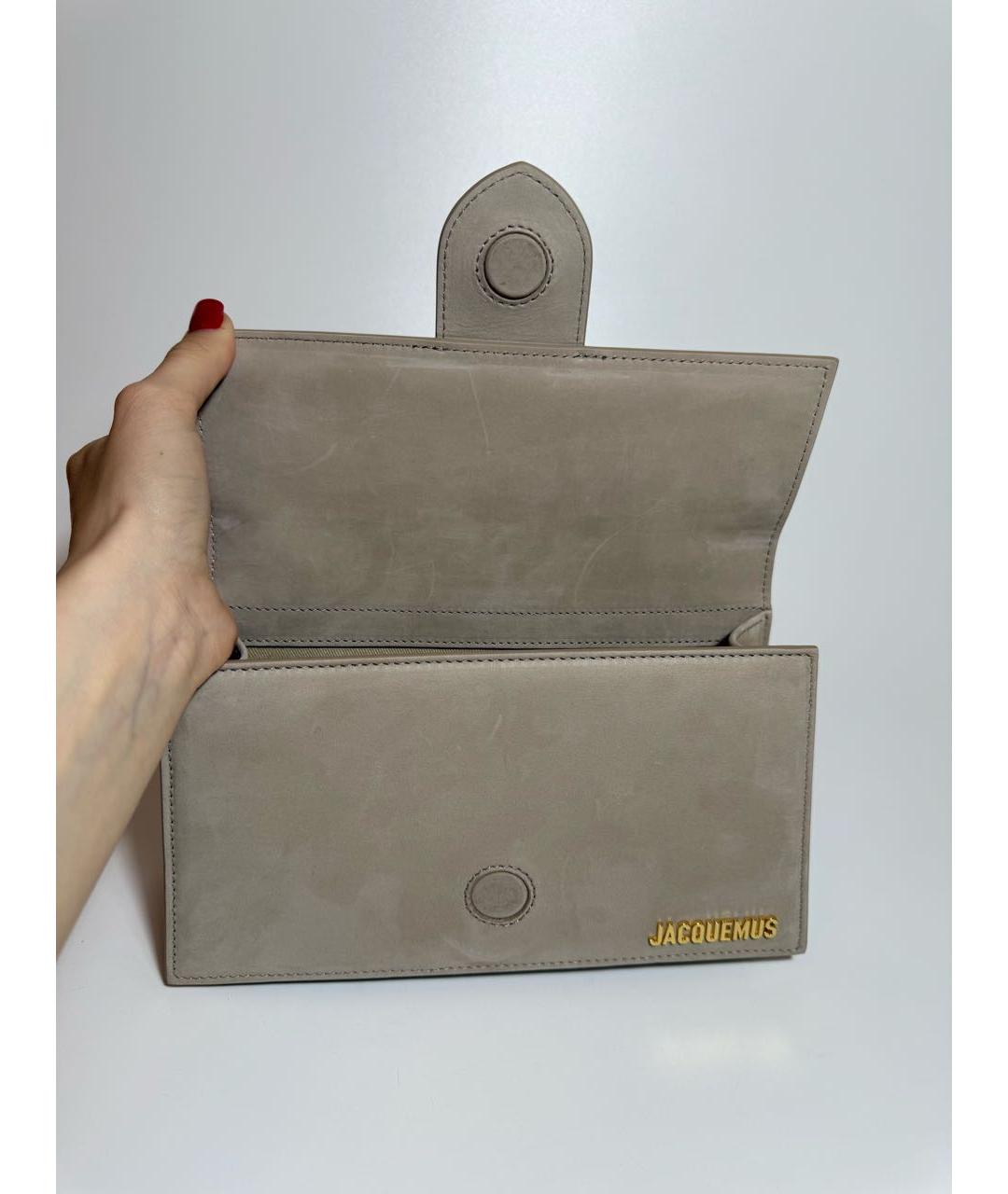 JACQUEMUS Бежевая замшевая сумка с короткими ручками, фото 4