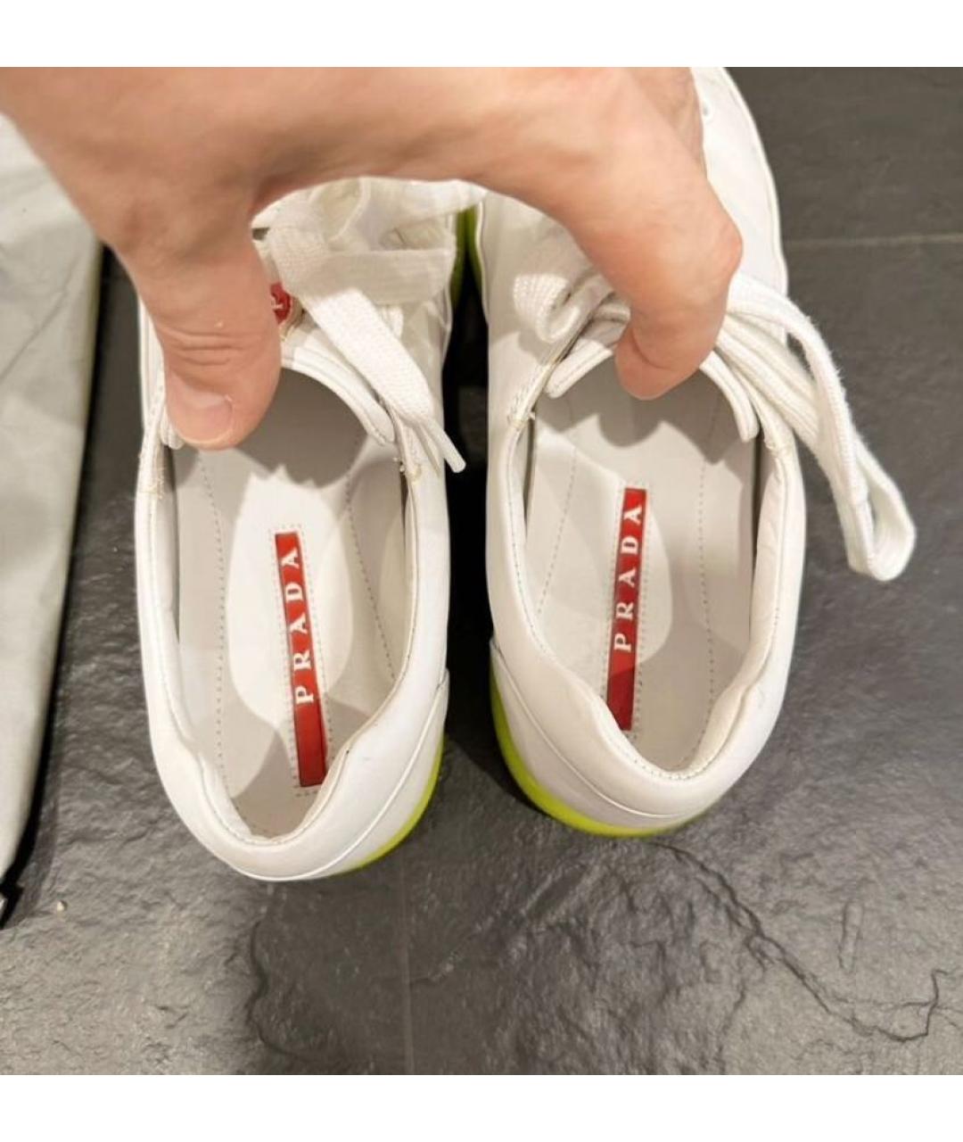 PRADA Белые кожаные низкие кроссовки / кеды, фото 6