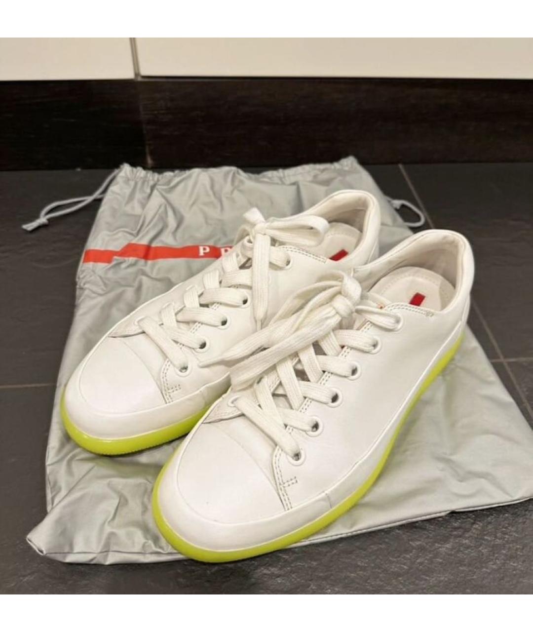 PRADA Белые кожаные низкие кроссовки / кеды, фото 5