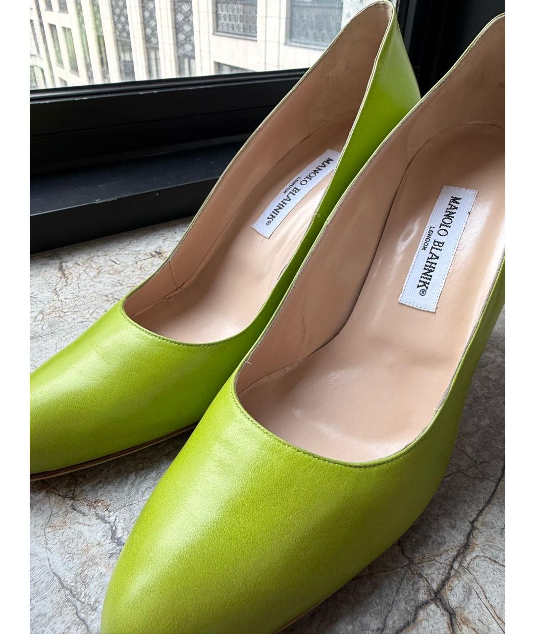 MANOLO BLAHNIK Зеленые туфли из лакированной кожи, фото 7