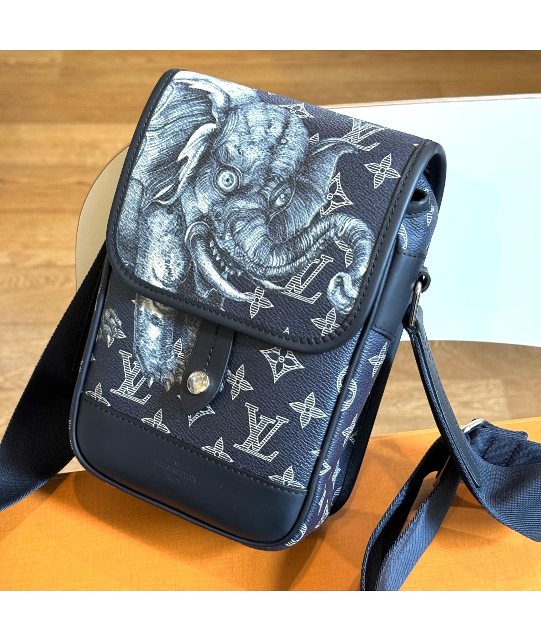 LOUIS VUITTON Синяя сумка на плечо, фото 3