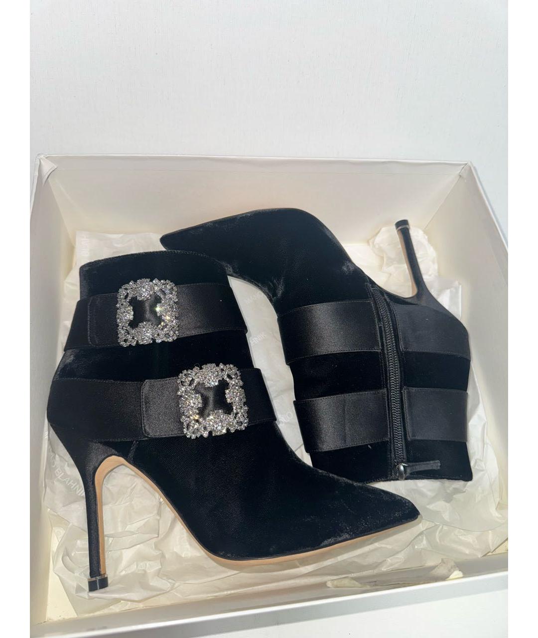 MANOLO BLAHNIK Черные бархатные ботильоны, фото 5