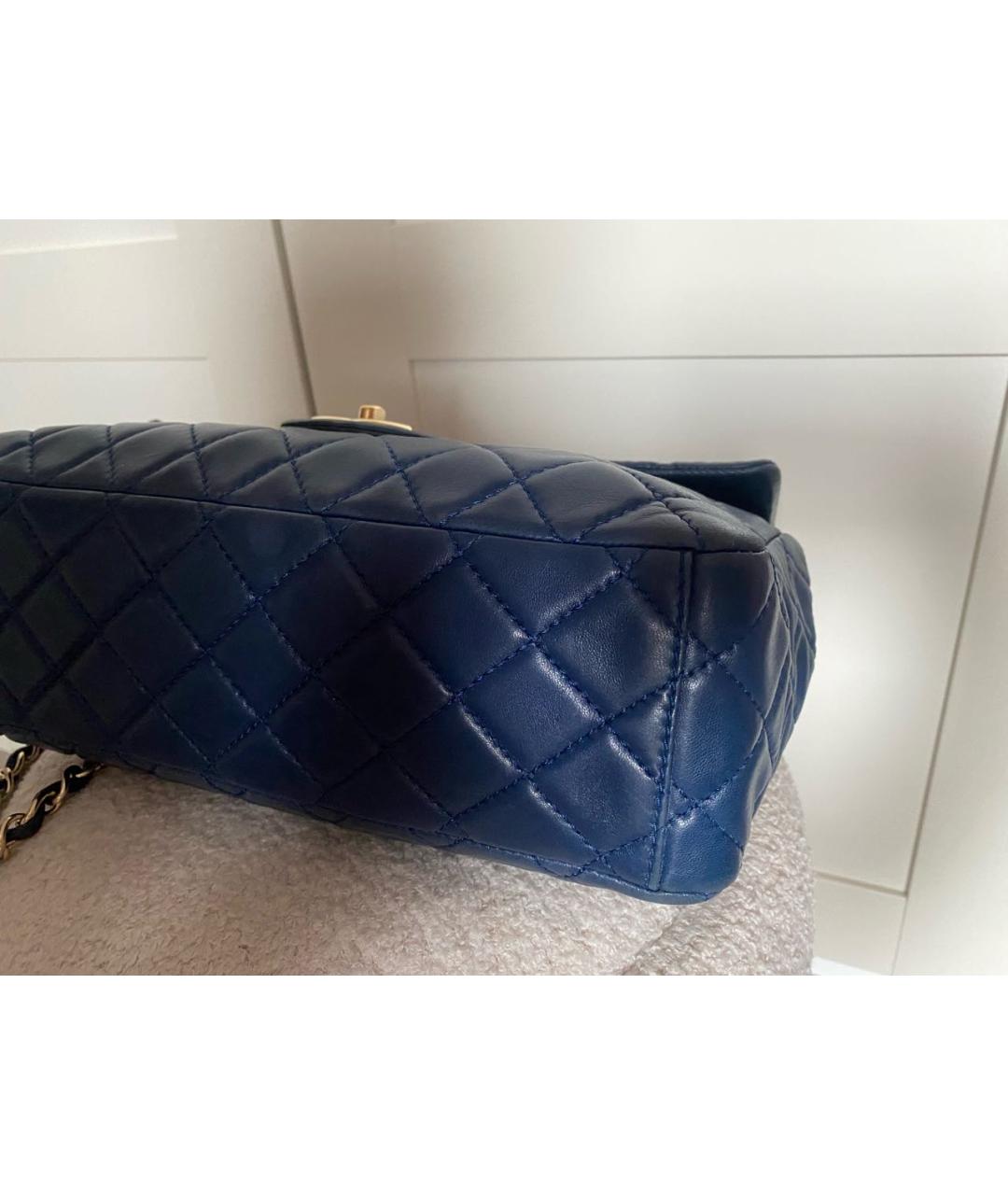 CHANEL Темно-синяя кожаная сумка через плечо, фото 6