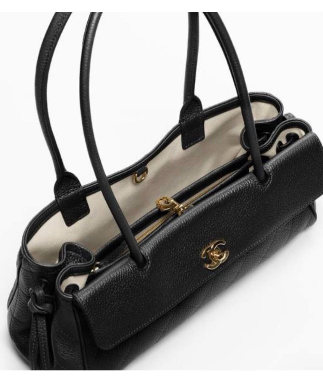 CHANEL Черная кожаная сумка с короткими ручками, фото 3