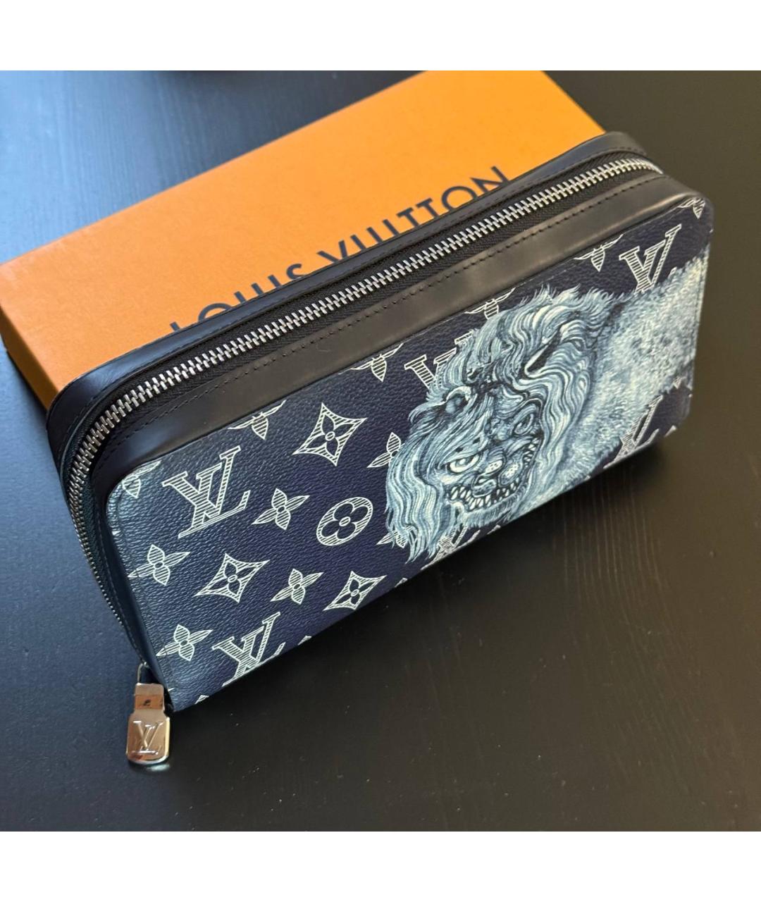 LOUIS VUITTON Синяя барсетка, фото 3