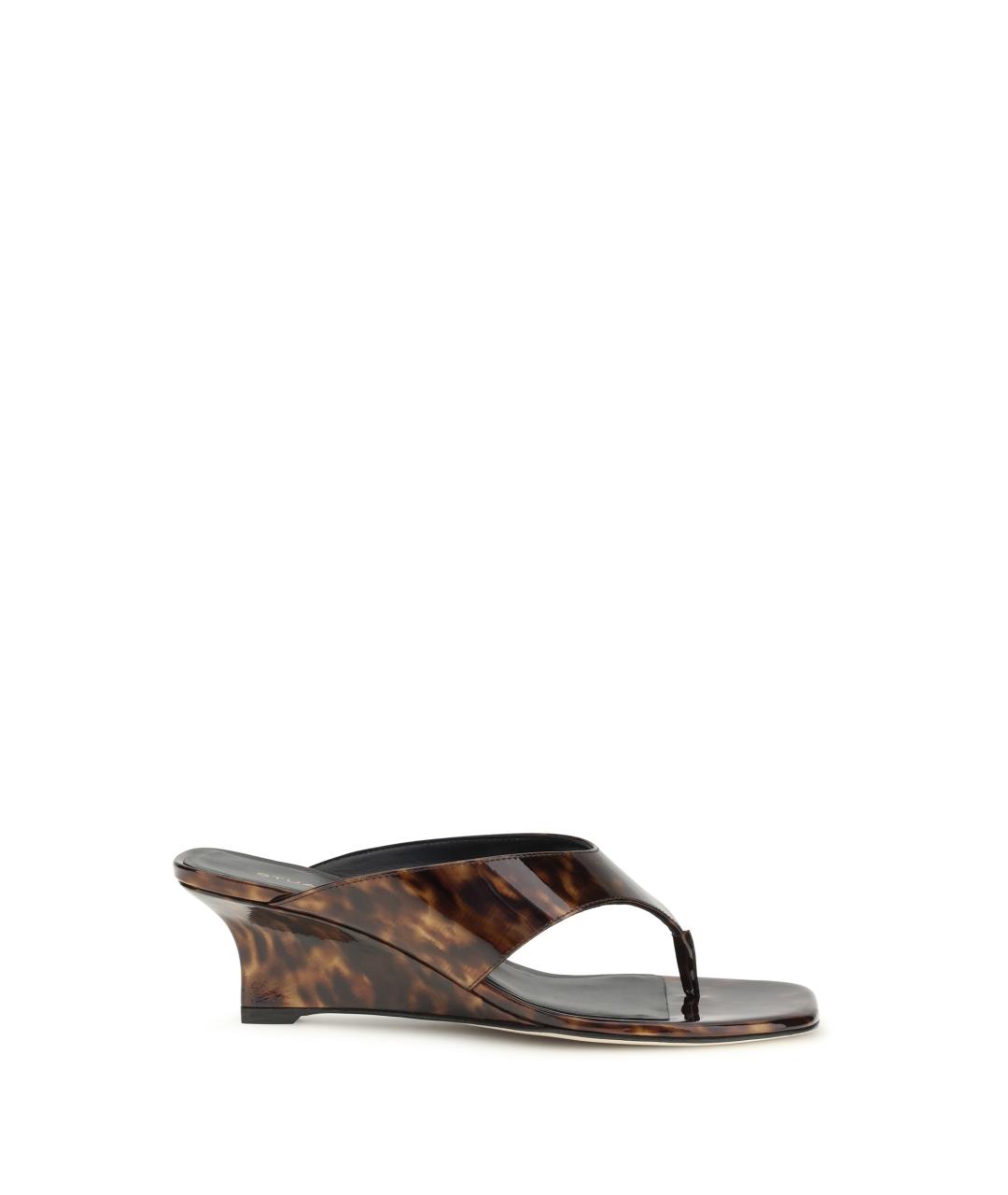 STUART WEITZMAN Коричневые кожаные босоножки, фото 5