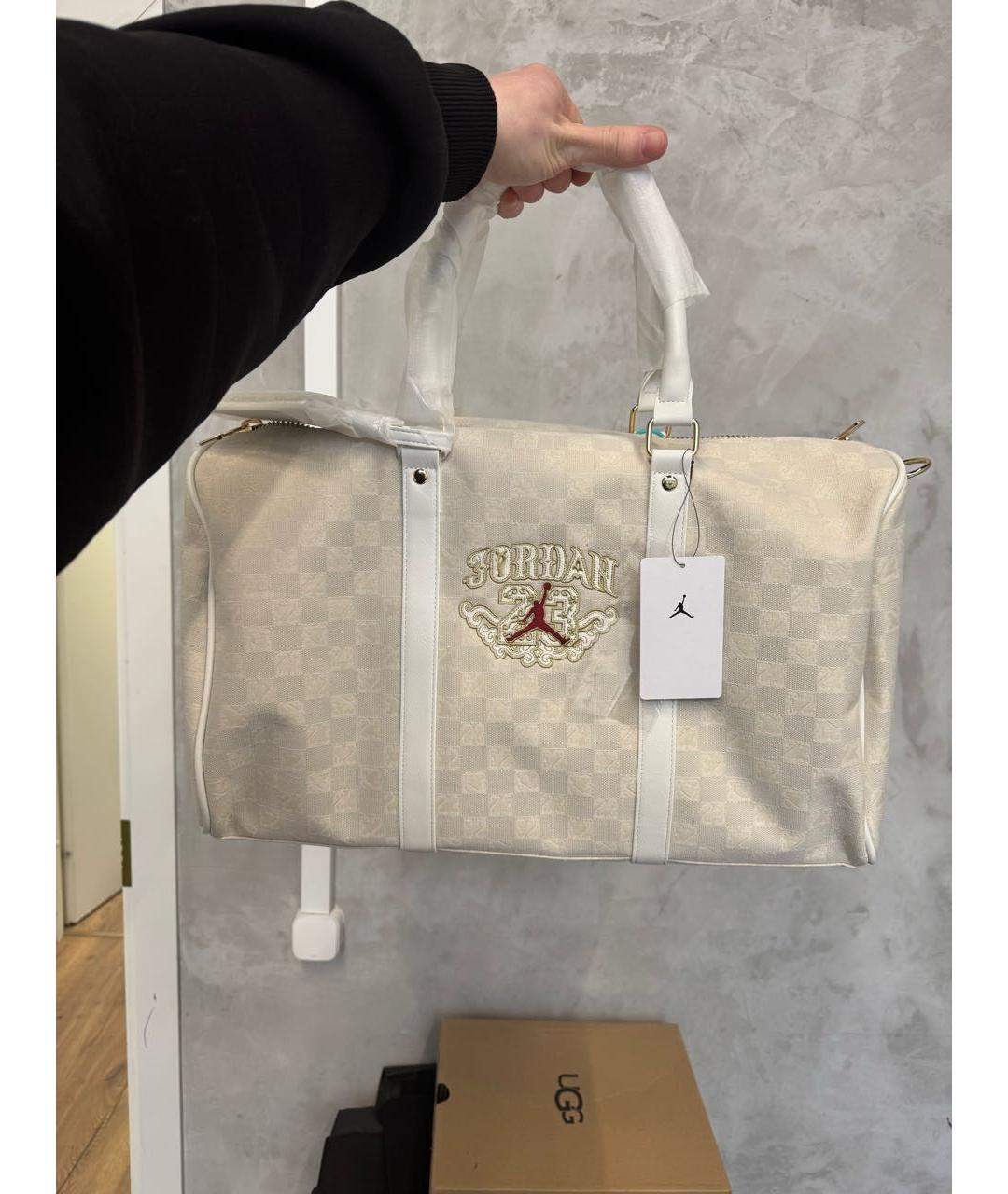 JORDAN Белая тканевая дорожная/спортивная сумка, фото 3