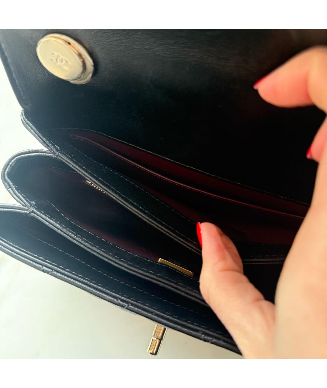 CHANEL Черная кожаная сумка с короткими ручками, фото 6