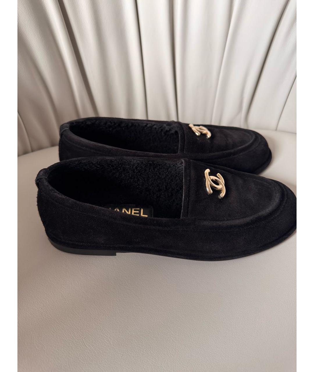 CHANEL Черные замшевые мокасины, фото 2