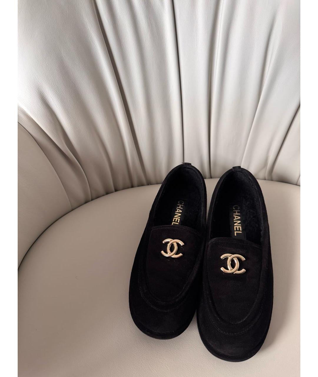CHANEL Черные замшевые мокасины, фото 3