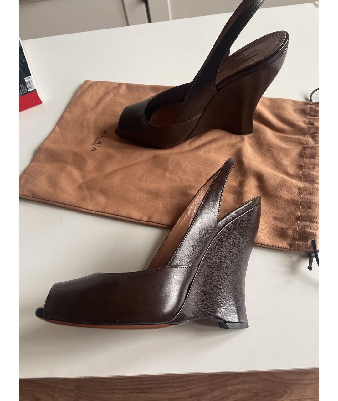 ALAIA Коричневые кожаные босоножки, фото 5