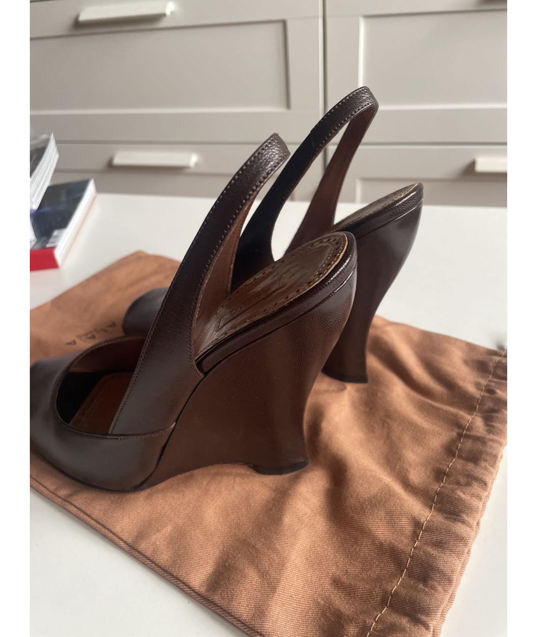 ALAIA Коричневые кожаные босоножки, фото 8