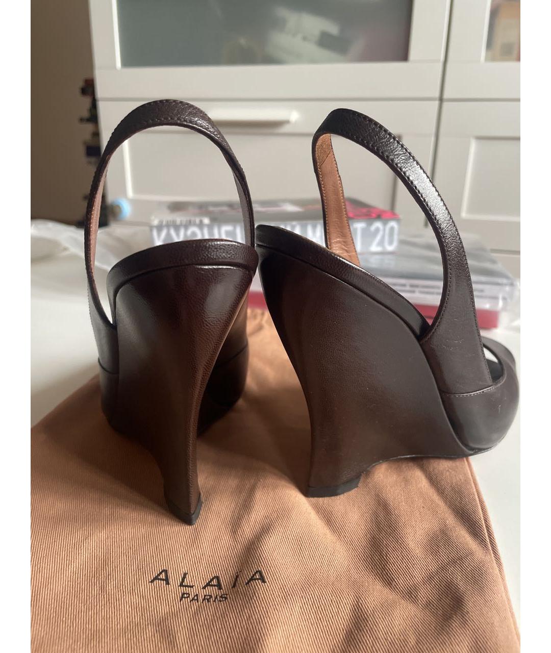 ALAIA Коричневые кожаные босоножки, фото 3