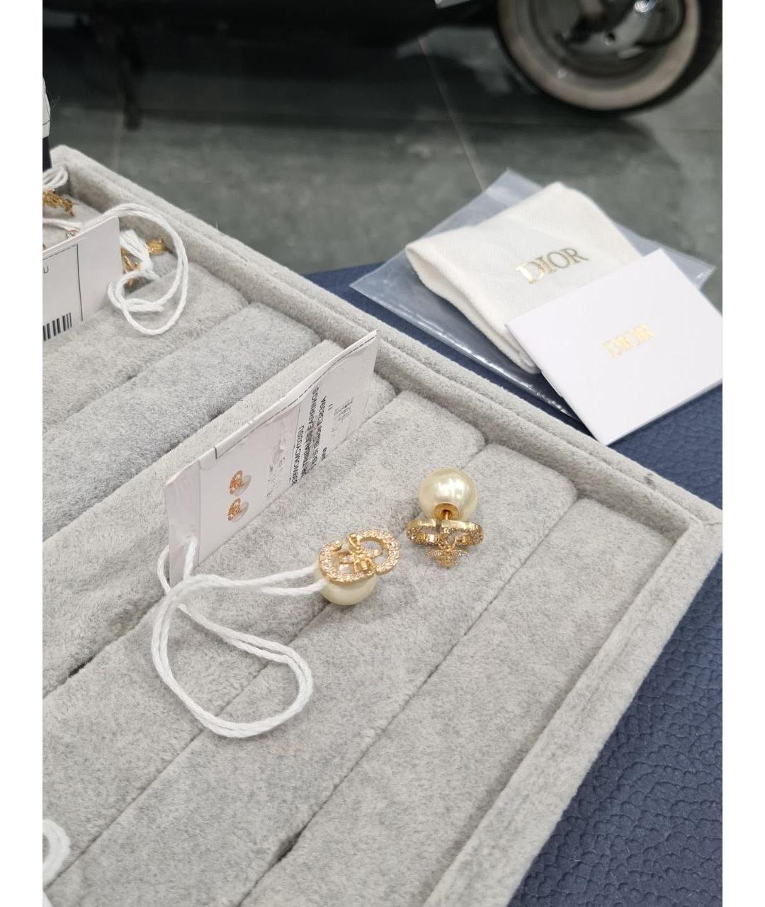 CHRISTIAN DIOR Белые металлические серьги, фото 3