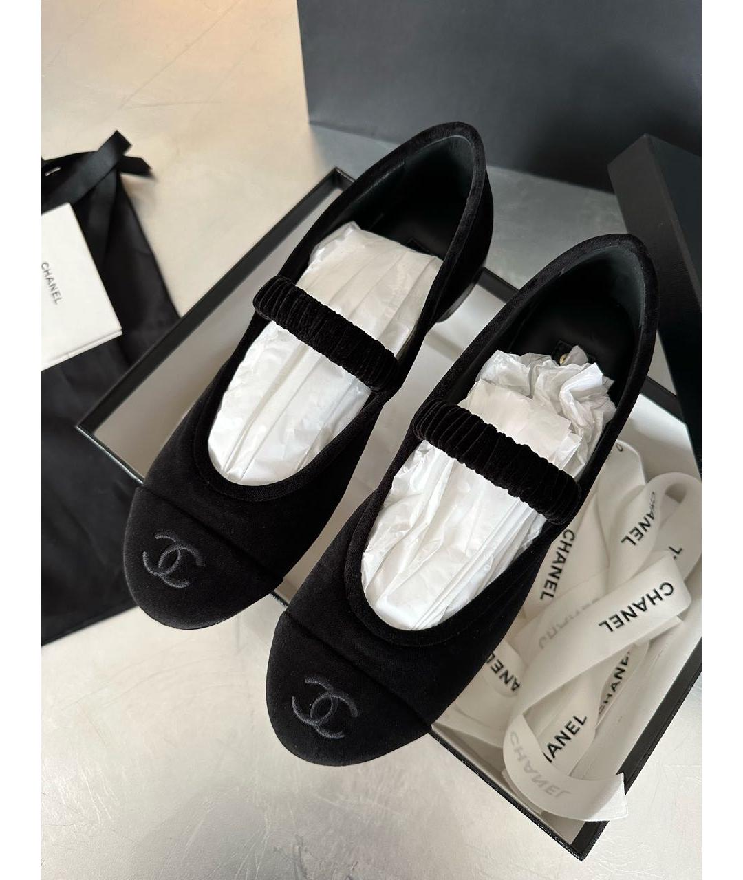 CHANEL Черные бархатные балетки, фото 2