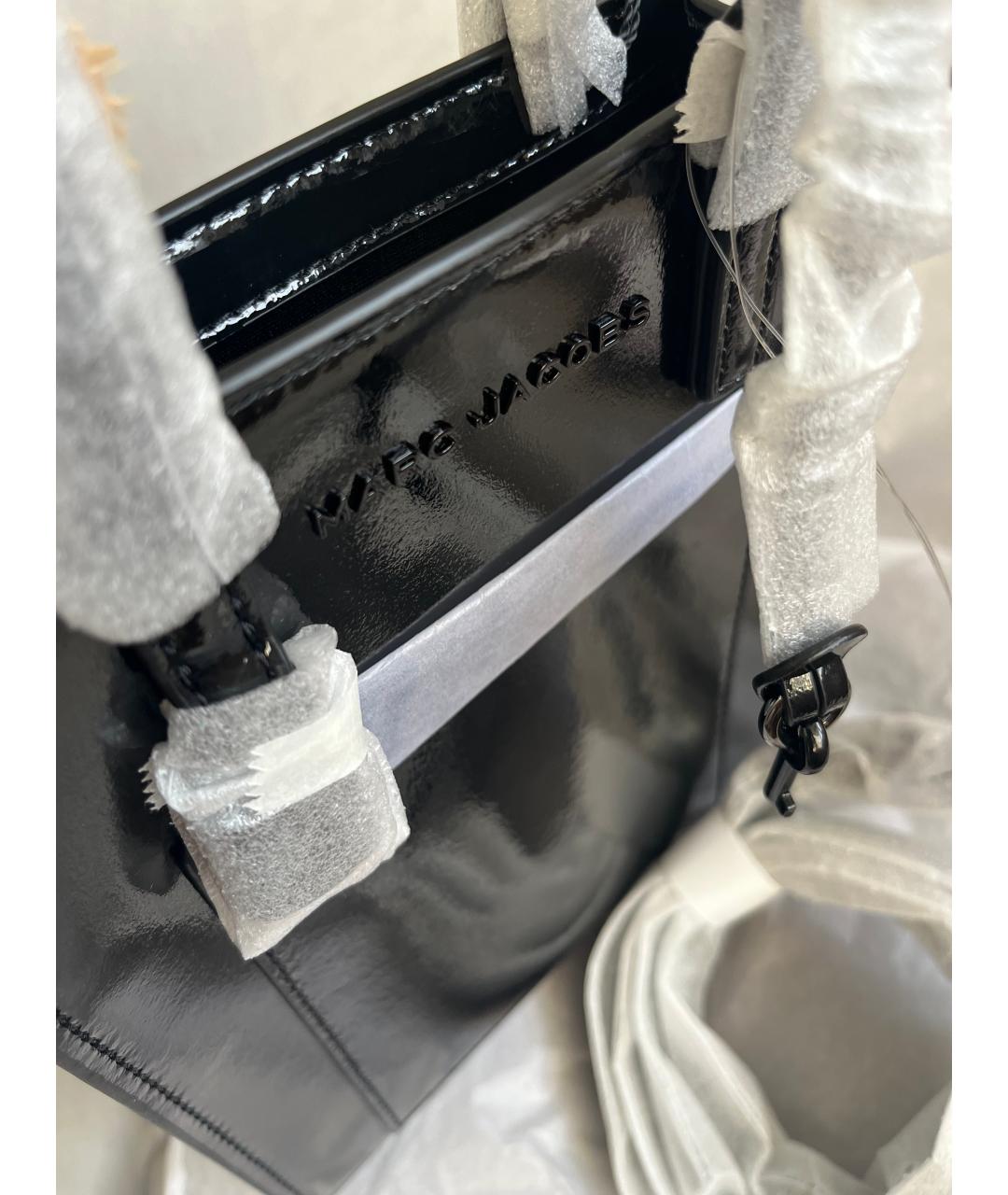 MARC JACOBS Черная сумка с короткими ручками из лакированной кожи, фото 6