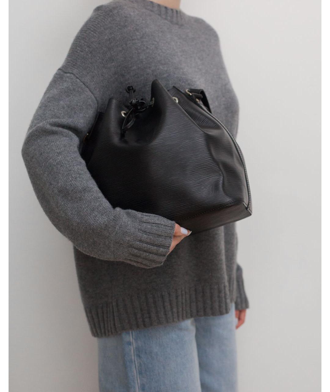 LOUIS VUITTON Черная кожаная сумка с короткими ручками, фото 4