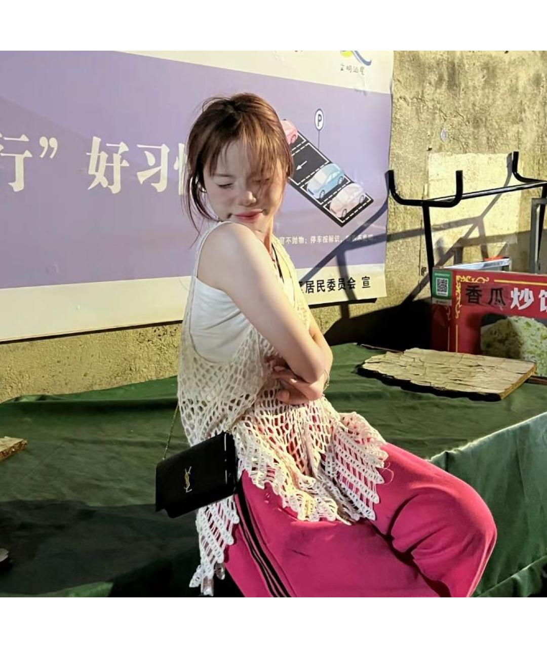 SAINT LAURENT Черная кожаная сумка через плечо, фото 4