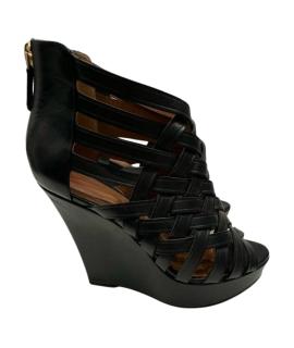 GIVENCHY Босоножки