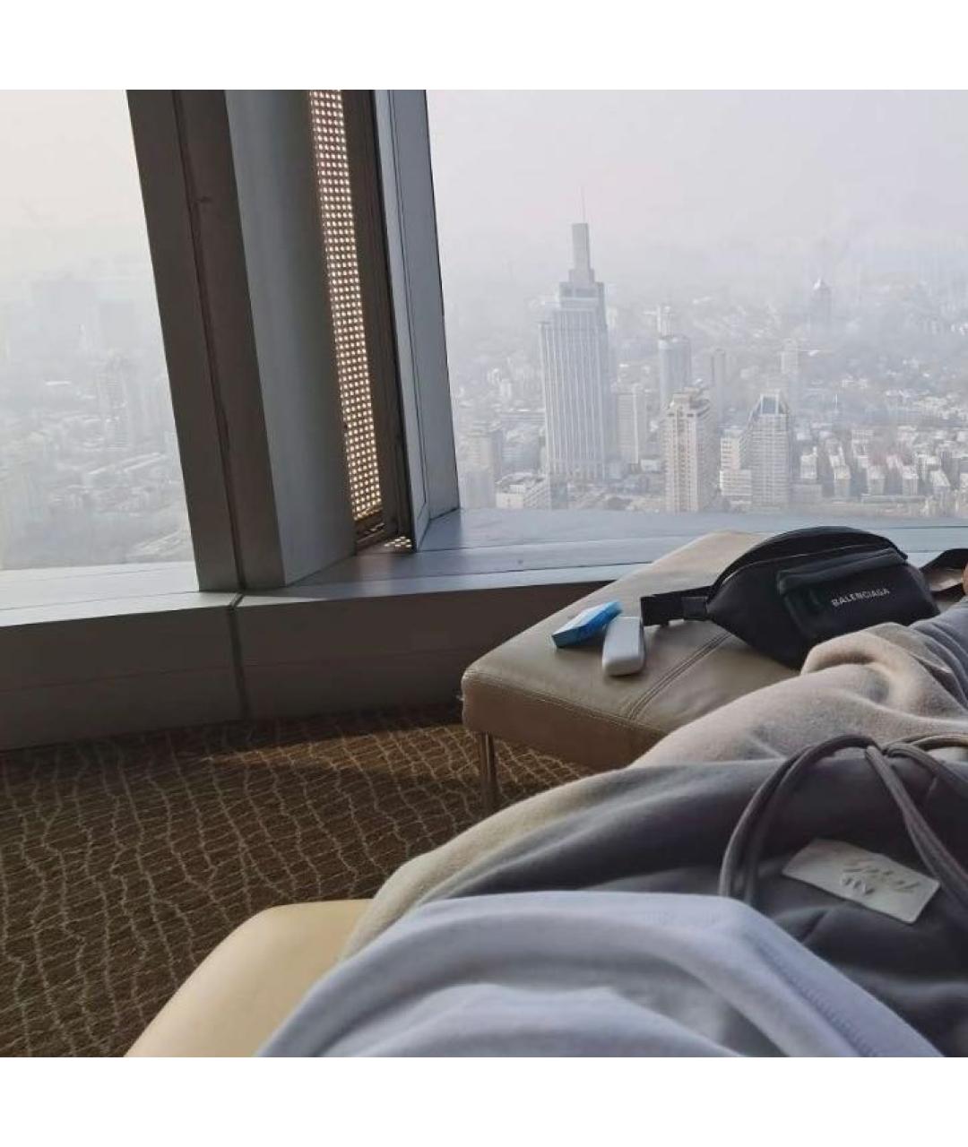 BALENCIAGA Черная кожаная поясная сумка, фото 8