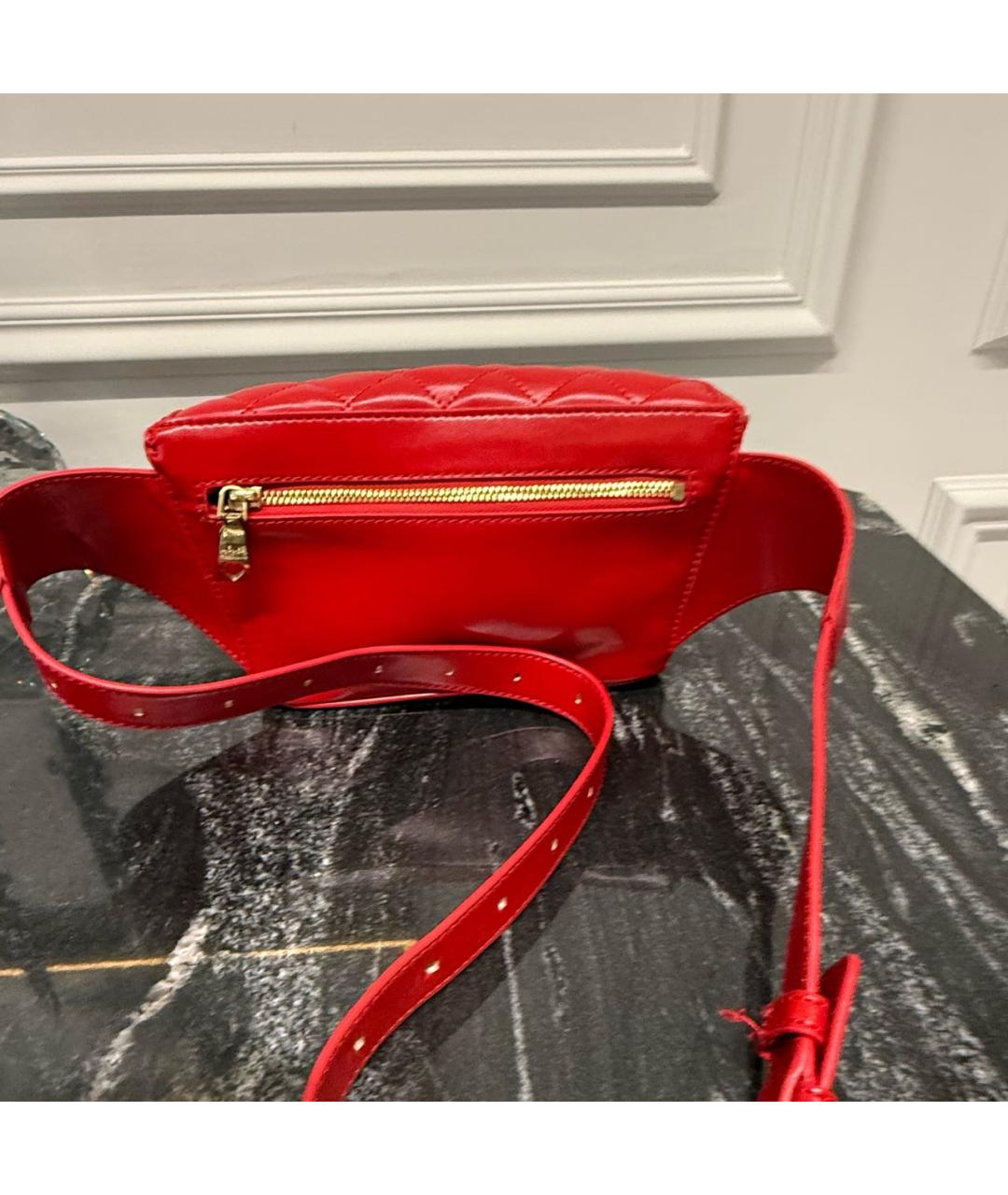 LOVE MOSCHINO Красная поясная сумка из искусственной кожи, фото 2