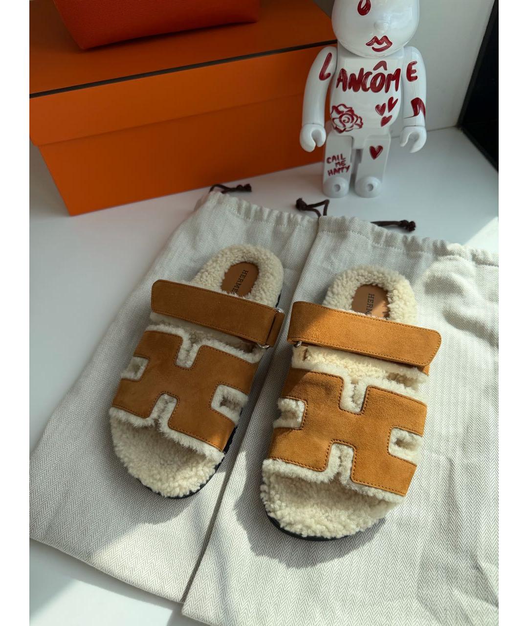 HERMES Коричневые замшевые шлепанцы, фото 3