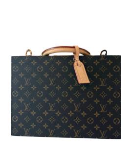 LOUIS VUITTON Шкатулка