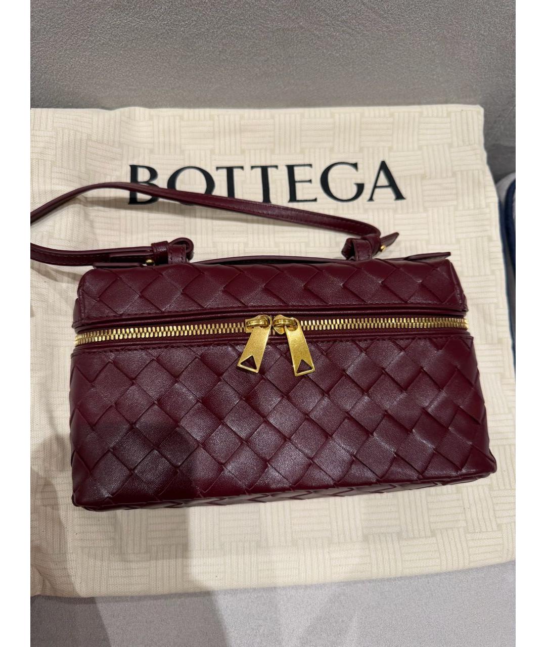 BOTTEGA VENETA Бордовая кожаная сумка с короткими ручками, фото 5