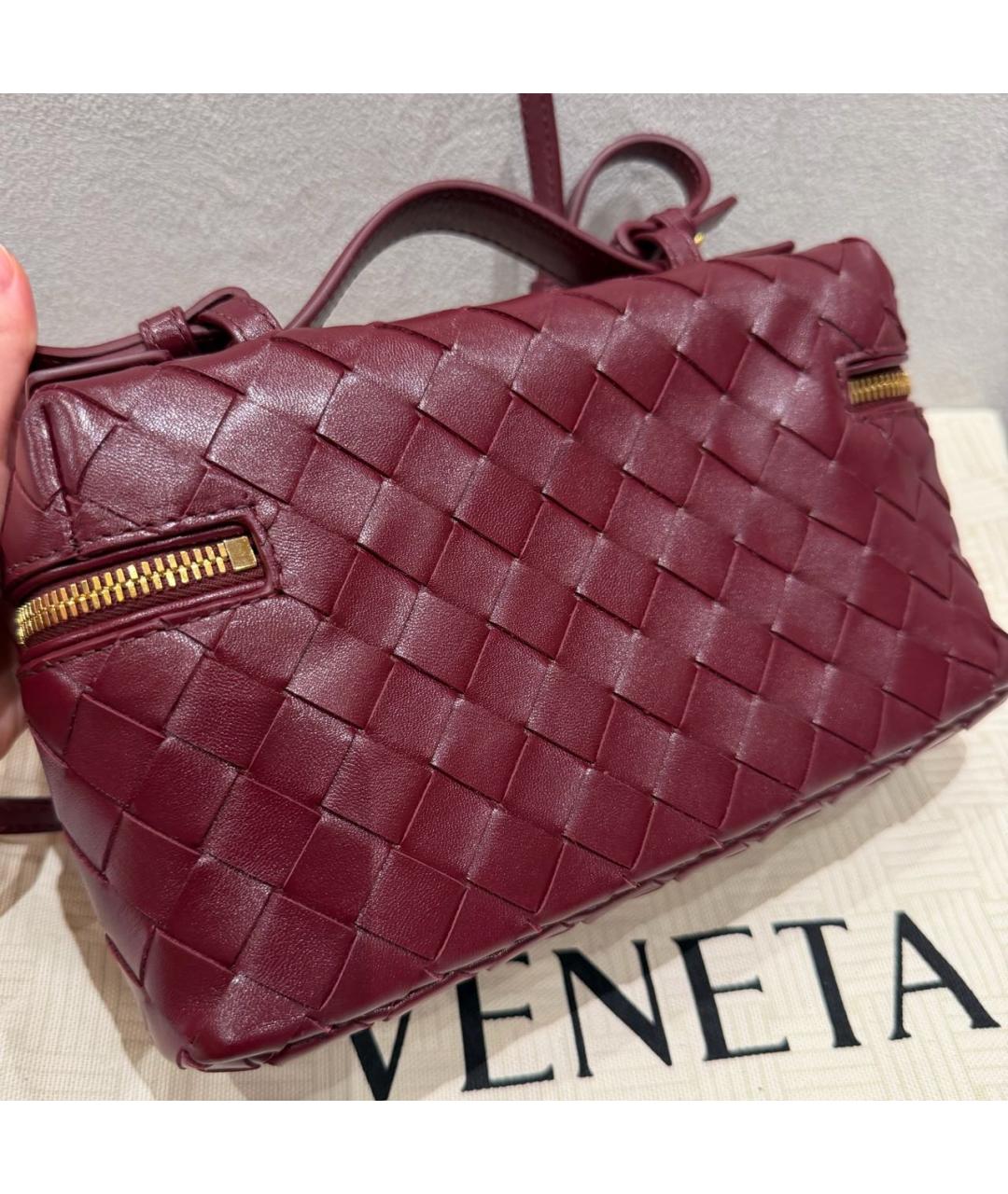 BOTTEGA VENETA Бордовая кожаная сумка с короткими ручками, фото 2