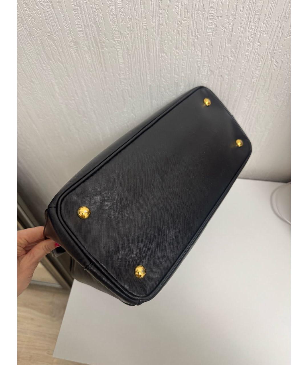 PRADA Черная кожаная сумка с короткими ручками, фото 3