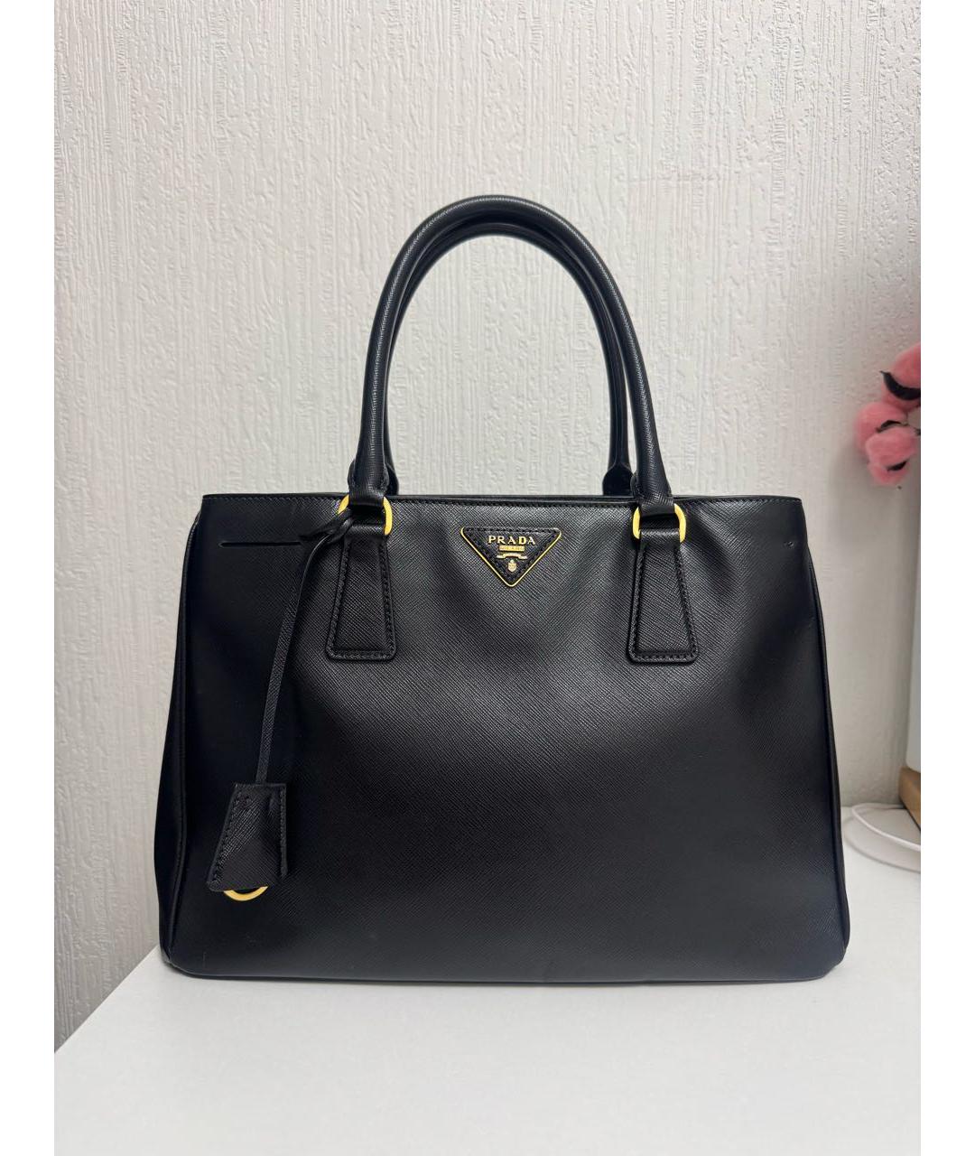 PRADA Черная кожаная сумка с короткими ручками, фото 9