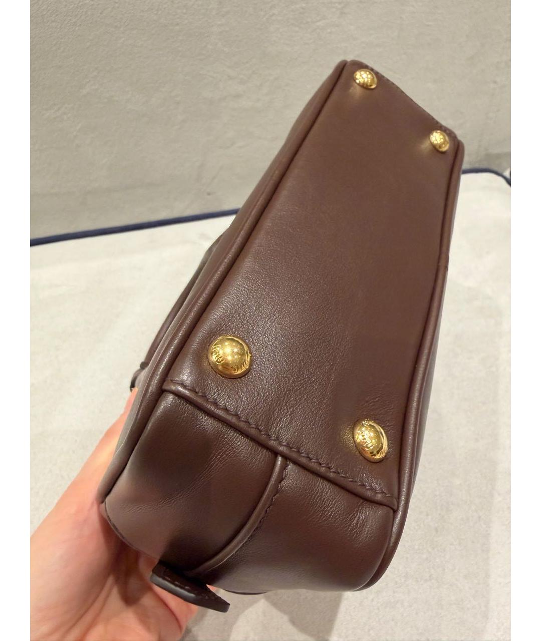 MIU MIU Коричневая кожаная сумка с короткими ручками, фото 3