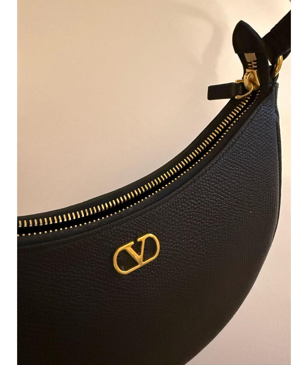 VALENTINO Черная кожаная сумка через плечо, фото 4